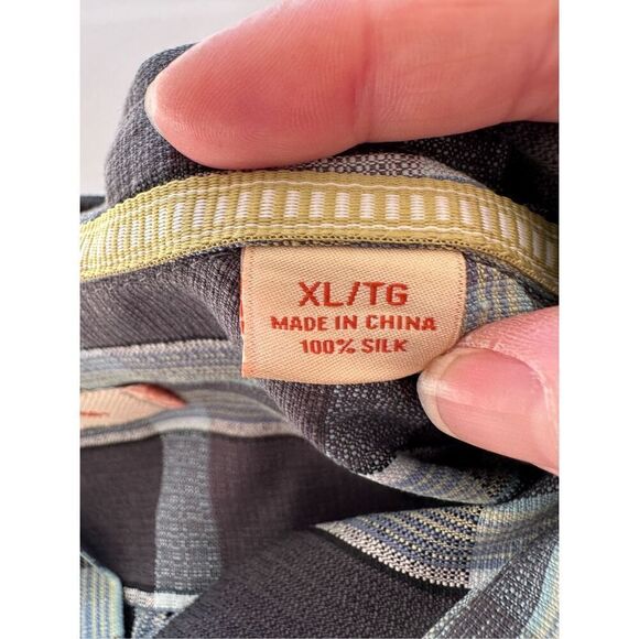 Tommy Bahama Gray Plaid 100% Silk Button Down Shirt Size XL - Picture 6 of 6